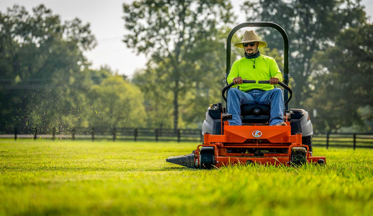 Z400 SERIES MOWERS - MacAllister Machinery